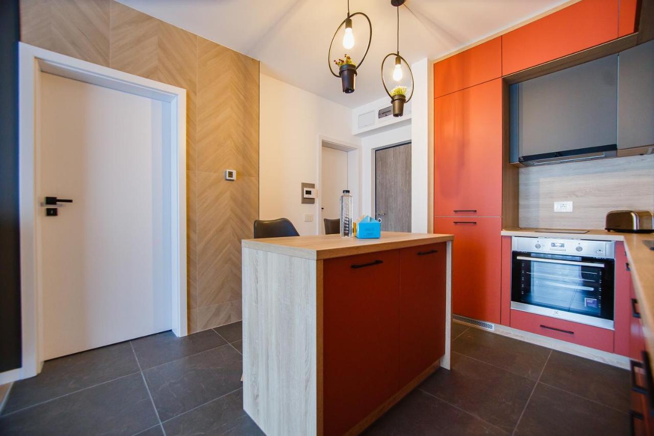 Duo Vibe Apartment Oradea Exterior foto